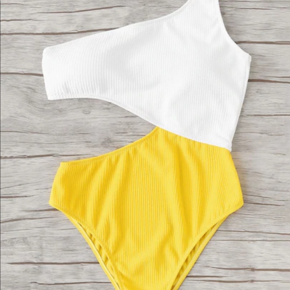 Two tone cutout swimsuit - one piece